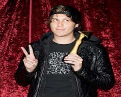 In 2016, Rubius honored with YouTuber of the Year award.
